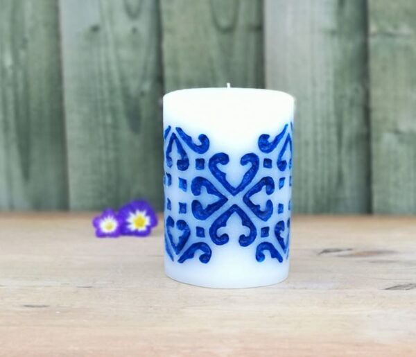 Hand-carved candle 'Blue Skies'.